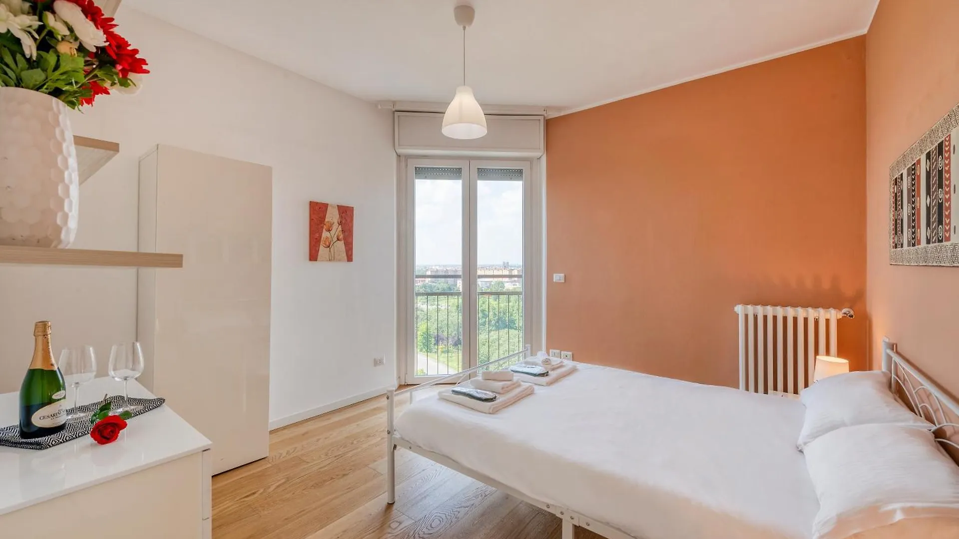 Omodeo, 19 - Ampio E Panoramico Apartment Milan