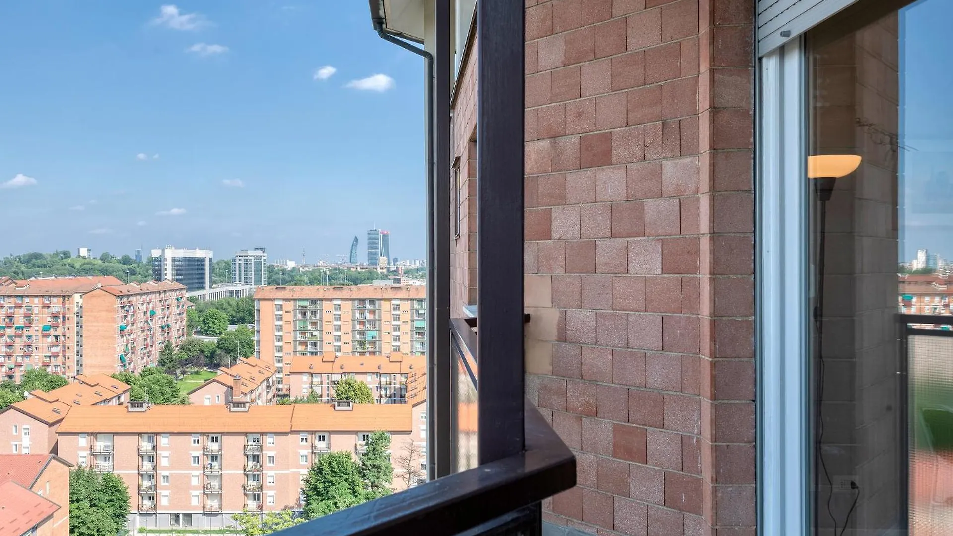 Omodeo, 19 - Ampio E Panoramico Apartman Milánó