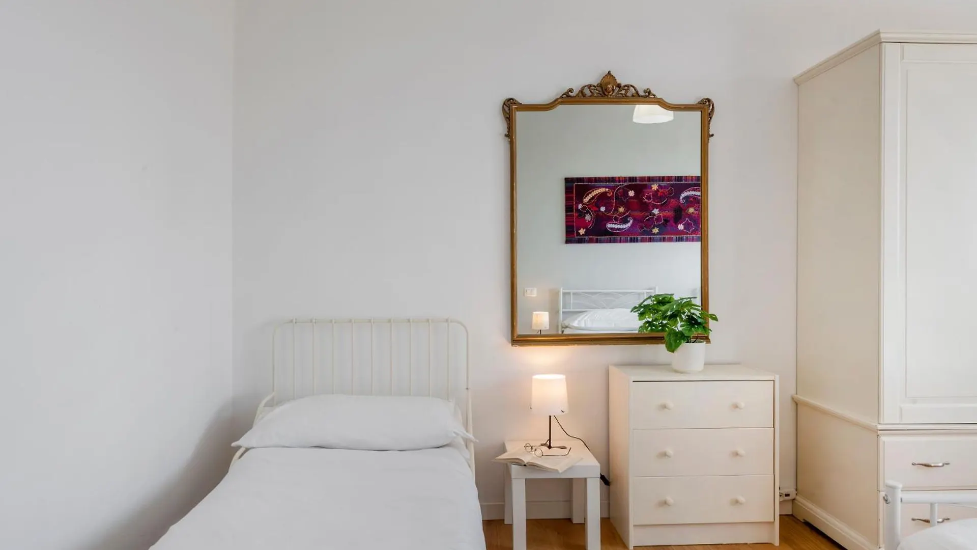 Omodeo, 19 - Ampio E Panoramico Apartman Milánó